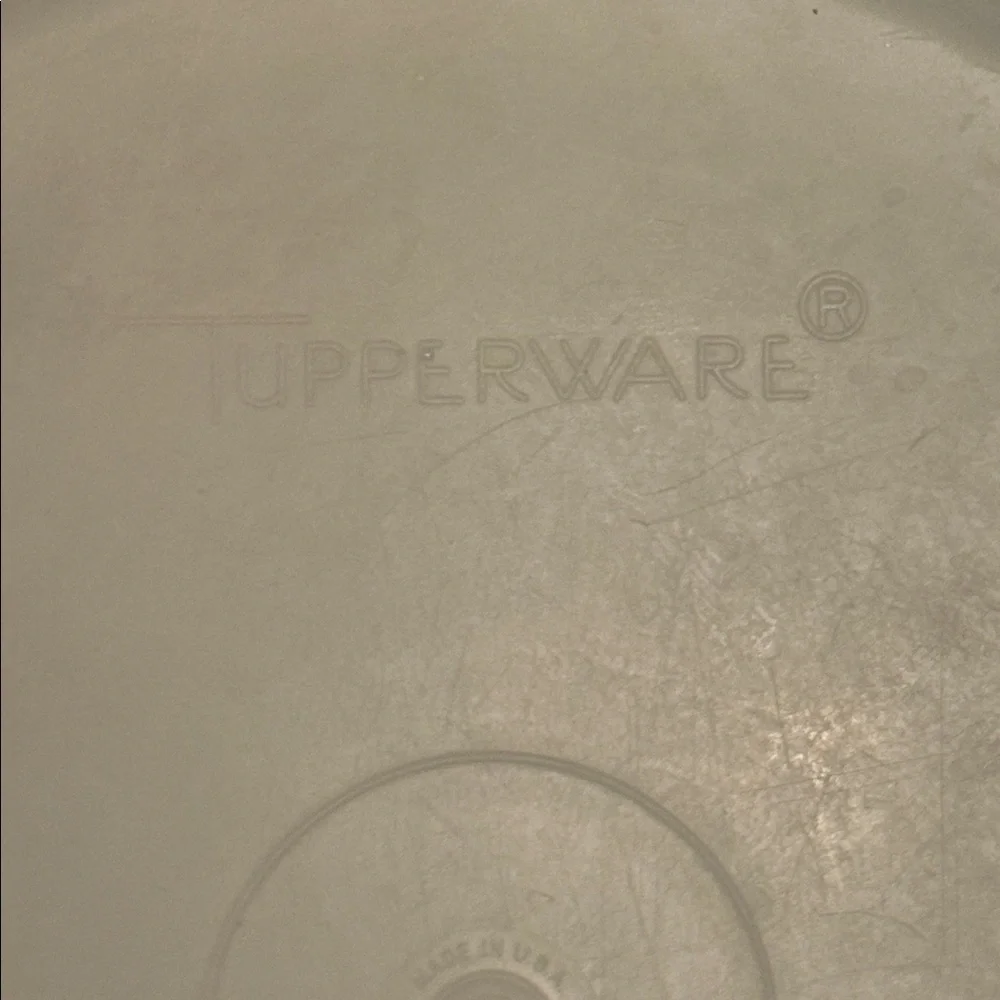 Tupperware Cream and White Cake Plate Storage